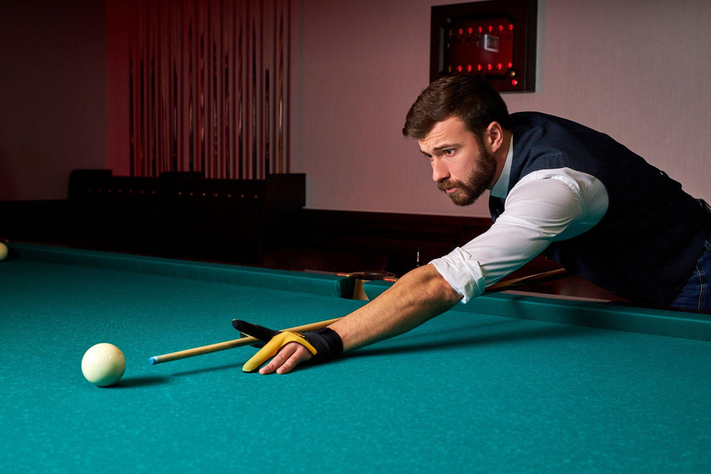 How much do professional pool players make blatt billiards